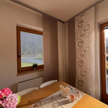 Zaria Alpine Apartment,